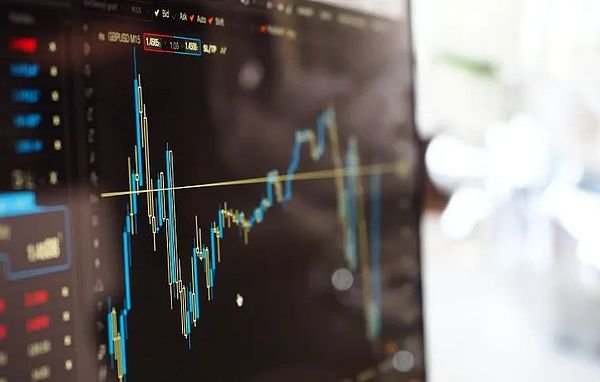 币圈捷报：700点暴利狂欢背后的故事