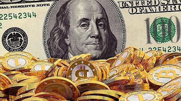 市场风云变幻：当黄金与比特币齐舞，华尔街究竟在下一盘什么棋？